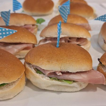 קאטוליקה Hotel Elisabetta 2 Stelle מראה חיצוני תמונה